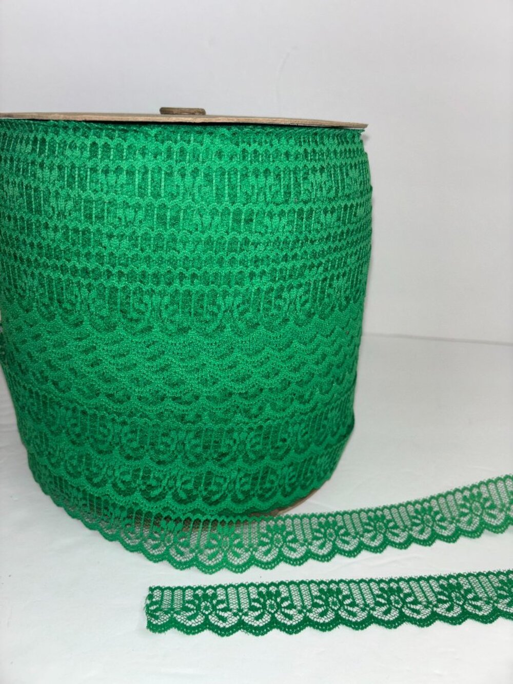 NEW Vintage Green Scallop Lace 1 1/4"Wide per 15 Yards More Available